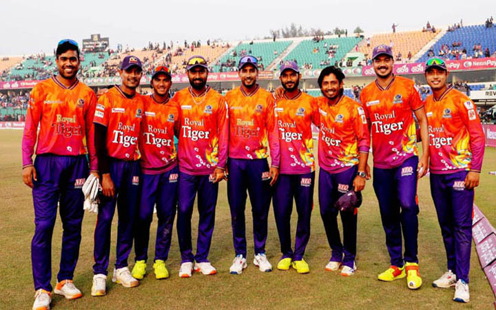 বিপিএলে খেলোয়াড়দের পারিশ্রমিক ইস্যুতে ‘সত্যানুসন্ধান কমিটি’